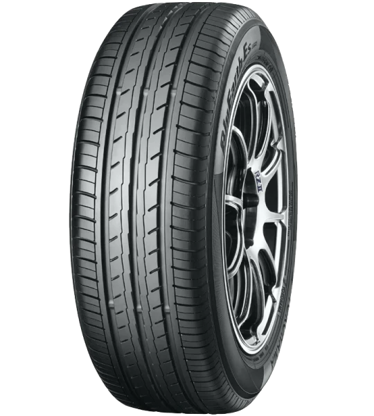 Yokohama 225/45R17 ES32 BluEarth